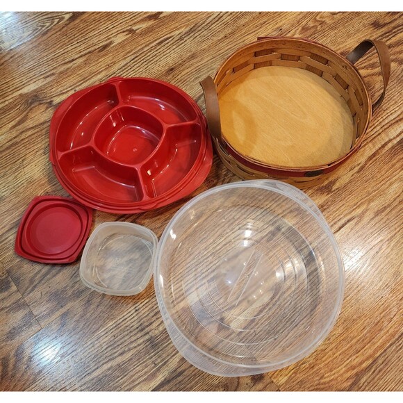 Vintage Peterboro Entertainment Basket with Handles, Chip & Dip Tray - Picture 5 of 12